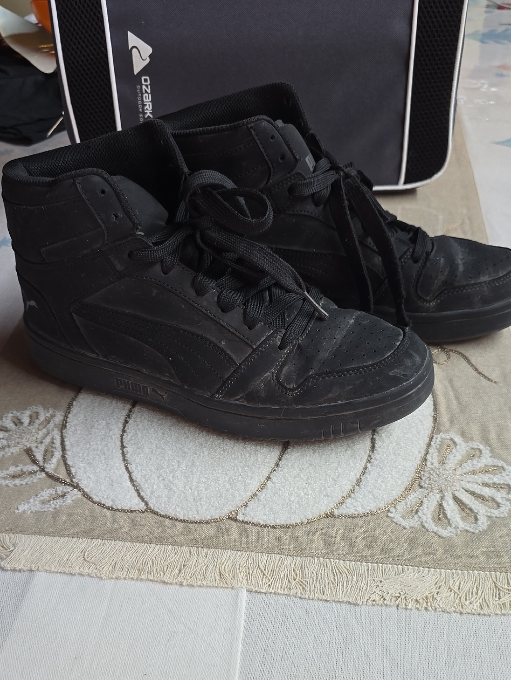 Puma Black High-Top Sneakers with Lace-Up Design